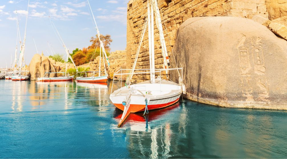 10 Day Egypt tour Package Cairo with Nile cruise and the desert 10 Day Egypt tour Package Cairo with Nile cruise and the desert