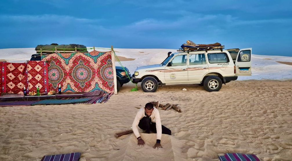 3 Day Trip to the White Desert and Djara Cave from Cairo