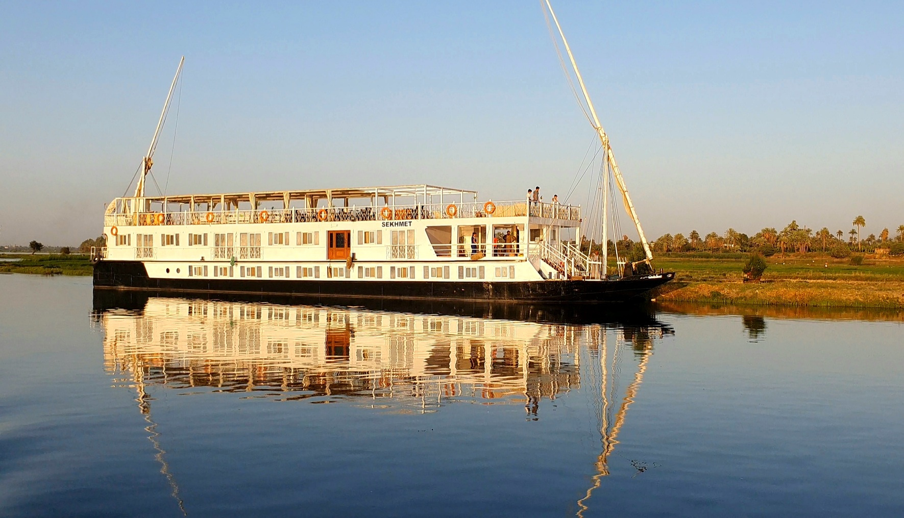 Luxury Dahabiya Nile Cruises