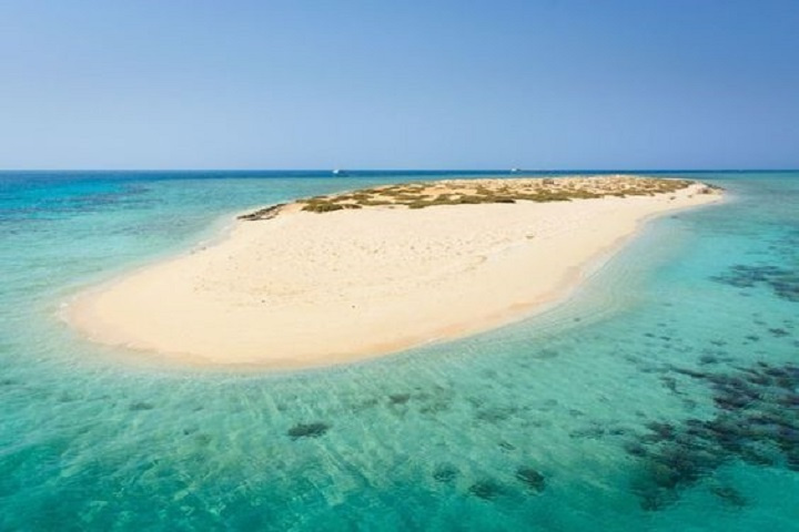 Snorkeling Trips From El Gouna