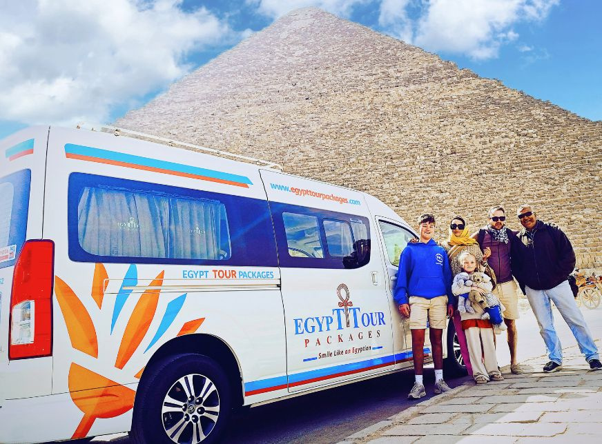 Tour to Giza Pyramids from Alexandria Port