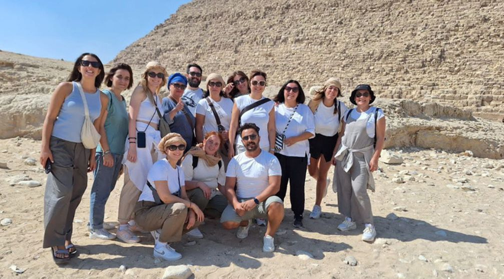 Ausflug zu den Pyramiden von Gizeh und zum Großen Ägyptischen Museum ab Hurghada