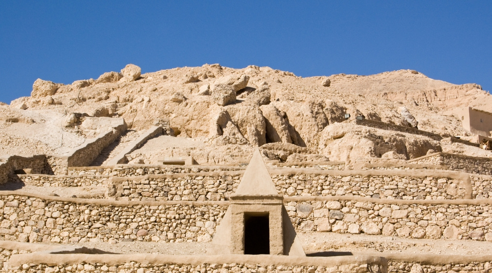 Excursión de un día a Esna y El Kab desde Luxor en coche privado