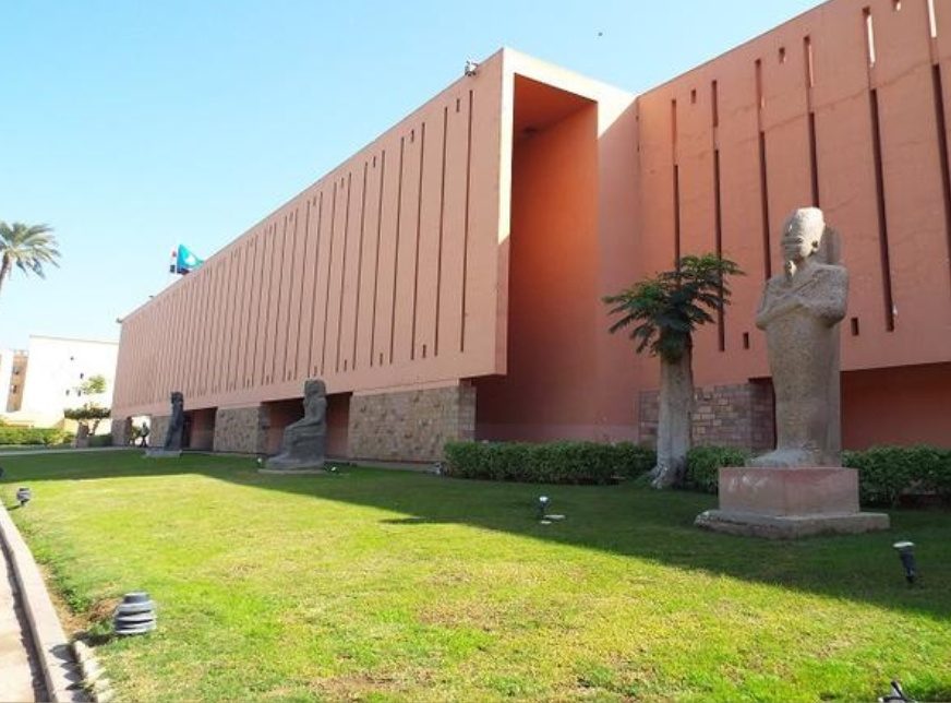Visita al museo de Luxor y paseo en faluca