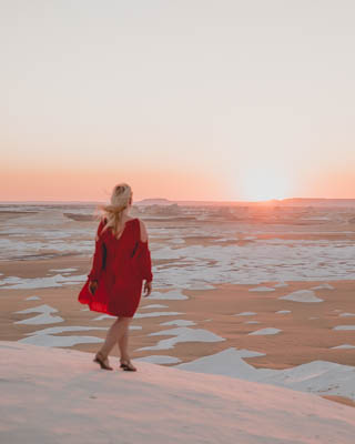 2-daagse reis naar de Witte Woestijn en de Bahariya-oase vanuit Caïro 2 daagse trip naar de Witte Woestijn en de Bahariya oase vanuit Caïro