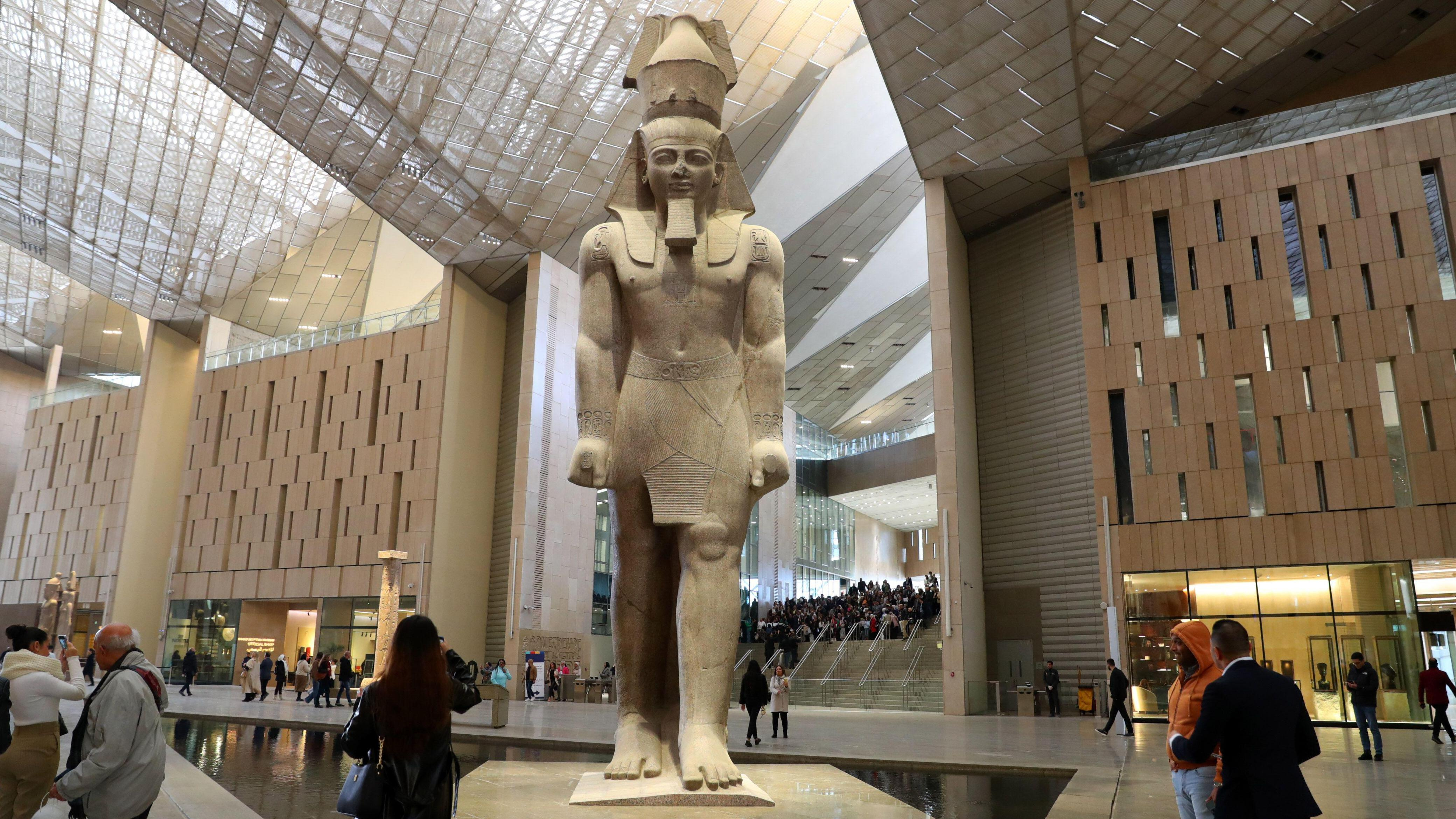 Excursie naar de piramides van Gizeh en het Grand Egyptian Museum